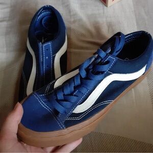 VANS True Navy/Gum Dress Blues Skate Low-Top Classic Style 36 Men’s 7.5 US